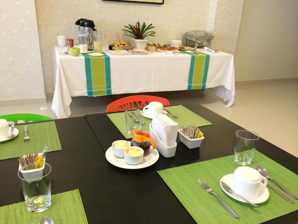 Oyo Ecosuites Hotel Манаус Экстерьер фото